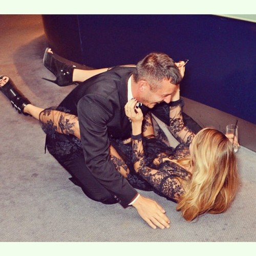 @eonline correction I did not fall, we were hugging in the floor #johnathansaunders #husband