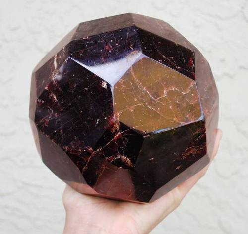 geologyin-blog: Natural 17 lb. Garnet Dodecahedron crystal from India Photo: Rocks for the Spirit #m