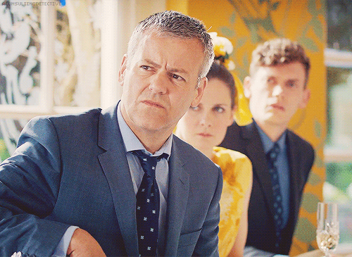 ∞ Scenes of Sherlock The loos, now, please.