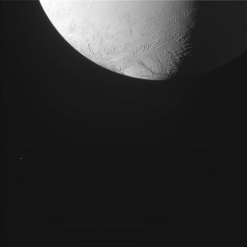 explorationimages:Cassini: Photos of Saturn’s ocean moon Enceladus, November 26th 2017: [1] [2] [3] 