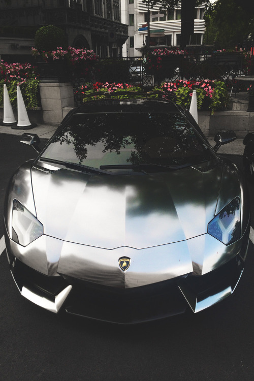 boostlust: Chrome Aventador