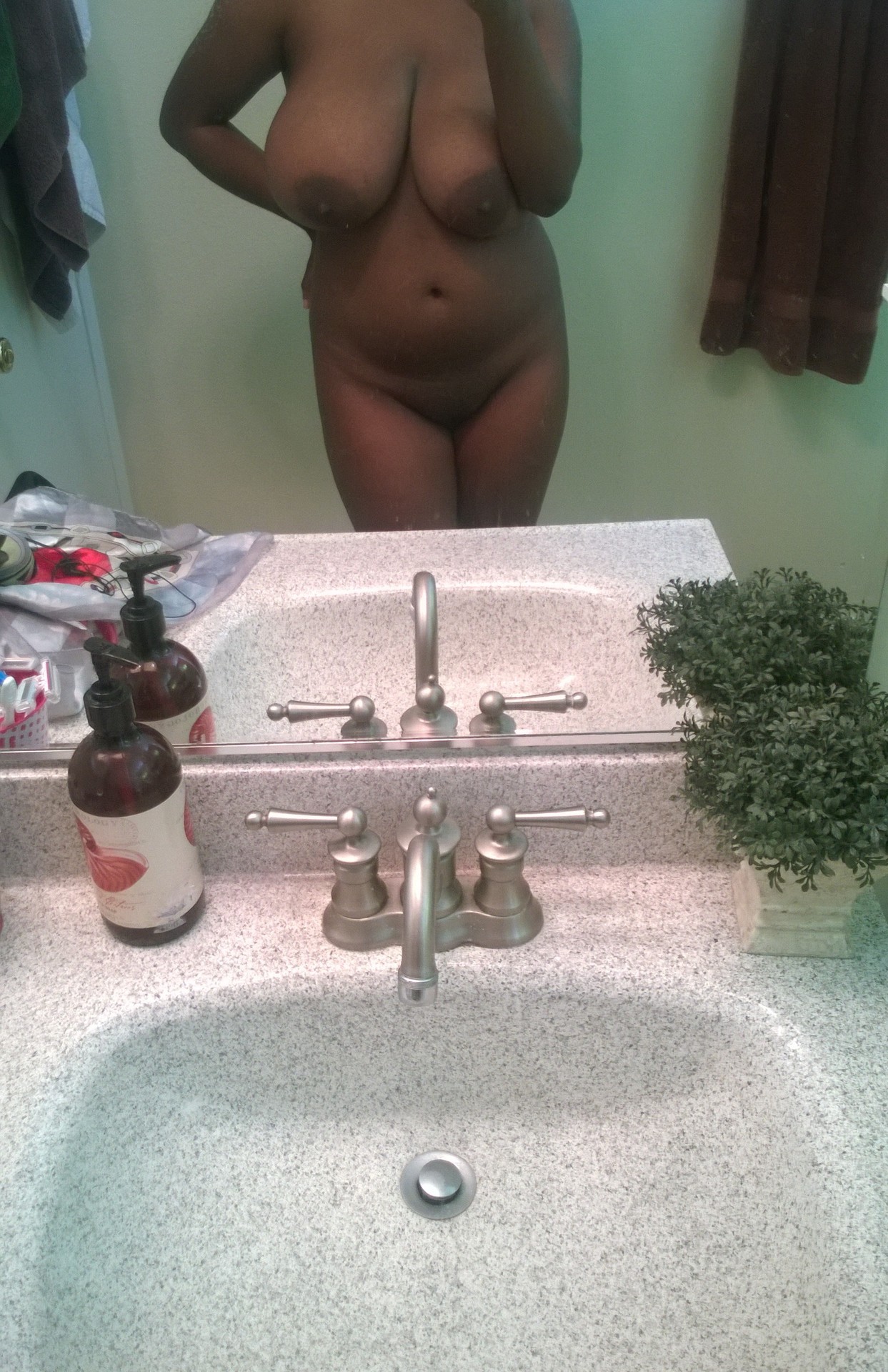 naughtylilbunbun:  I had some fun before my shower and decided to snap some photos