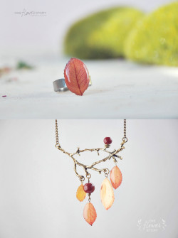 sosuperawesome: Real Leaf and Flower Jewelry