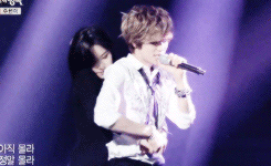 byunghunny:  Niel being sexy on Immortal Song 