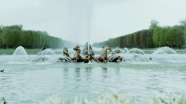 weloveperioddrama:France rewards her loyal servants and punishes those that betray her.BEST RETURNIN