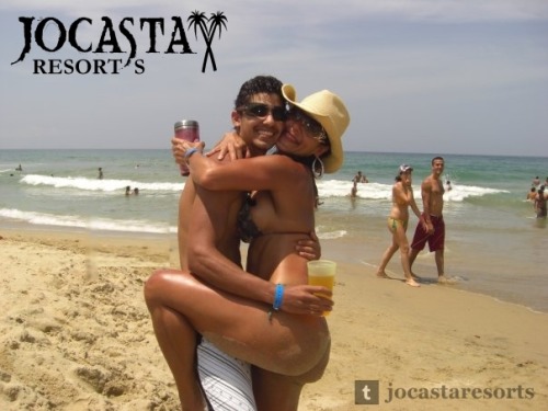 incson: jocastaresorts: My beautiful mom and I at Jocasta Resort of *****, last summer. We had a lo