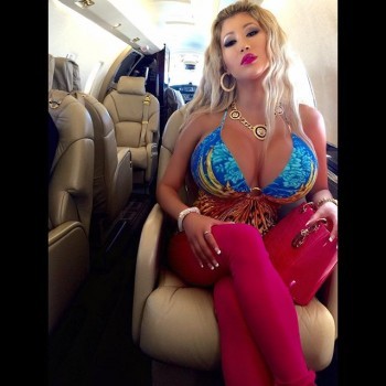 bimboplasticdream:   luxury life. Plastic life 