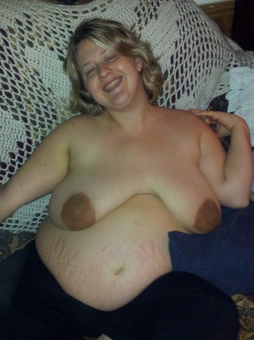 omgfuckmesilly:  nothingbutbbw:  My sexy Angelic_gr8ce  Love those nipples! 