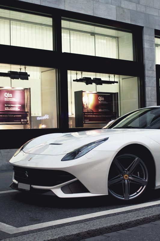 exclusive-pleasure:  Bianco 