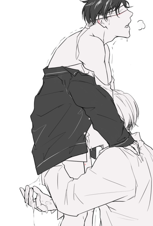 bottom-levi:  柒子酱 | 落書き＊Reprinted with artist’s permission.  Do not remove source.