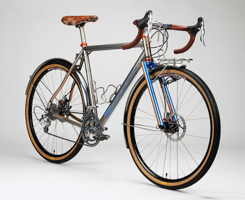 thecyclinglife: Firefly Bicycles 650B Randonneur Source/Fuente: Cycleexif