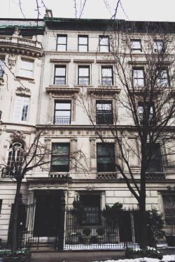 luxuryera:  Uᴘᴘᴇʀ Eᴀsᴛ SɪᴅᴇPhotographer: Gabrielle AssafInstagram