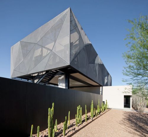 lasvegaslocally:  The Glitz and Glamour – and Crazy Modern Design – of the “Tresarca House” #Vegas #RealEstate Gallery: http://www.homesandhues.com/The-Glitz-and-Glamour-of-Vegas-is-Alive-in-the-Tresarca-House/  The whole house is cool but