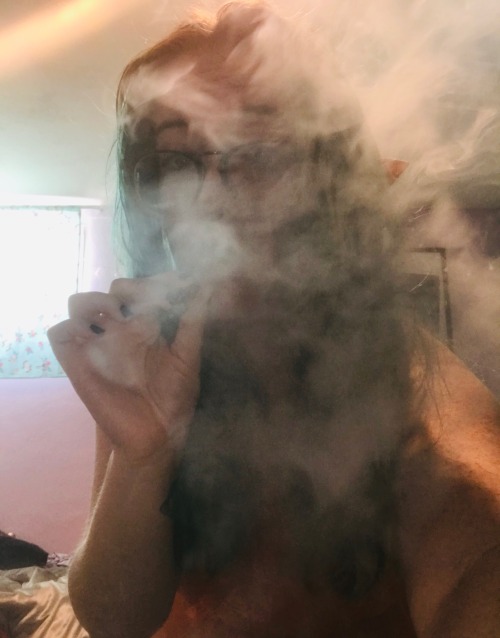 Porn photo witchyspaceelf13:Just an elf smoking a joint