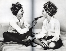 supermodelgif:  Linda Evangelista & Christy