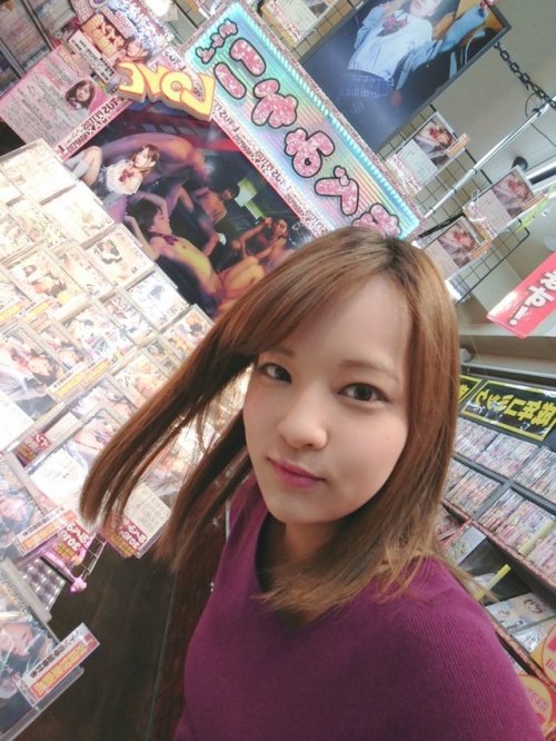 あべみかこアダルト放送大賞投票お願いしますさんのツイート: &ldquo;ありがてぇ…ありがてぇよぉ… 特設コーナーは写真撮影ＯＫみたいですぞ！！… 