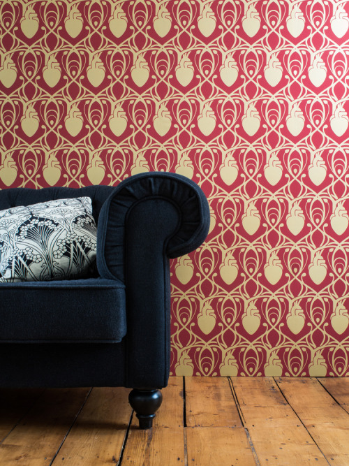 nevver:  It’s the main thing, wallpaper.