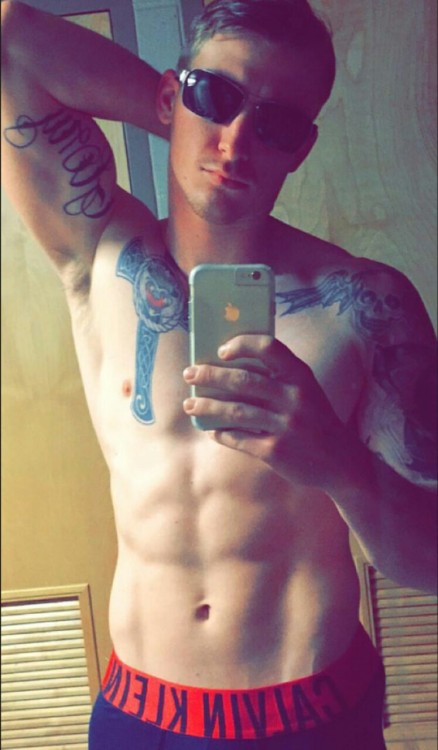 militarymencollection:  Military Men via http://bearcubfin.tumblr.com