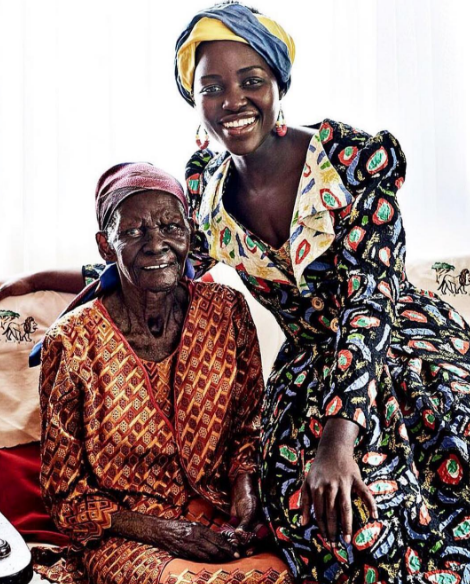 hustleinatrap:    Watching @Lupita_Nyongo see her #Vogue cover for the first time made our day! Vogue chose Lupita Nyong’o for the cover after the Oscar winner’s new film Queen of Katwe where she played a Ugandan girl who excels at the game of chess.