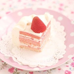 tedisu:  Pink food from bossacafez on Flickr