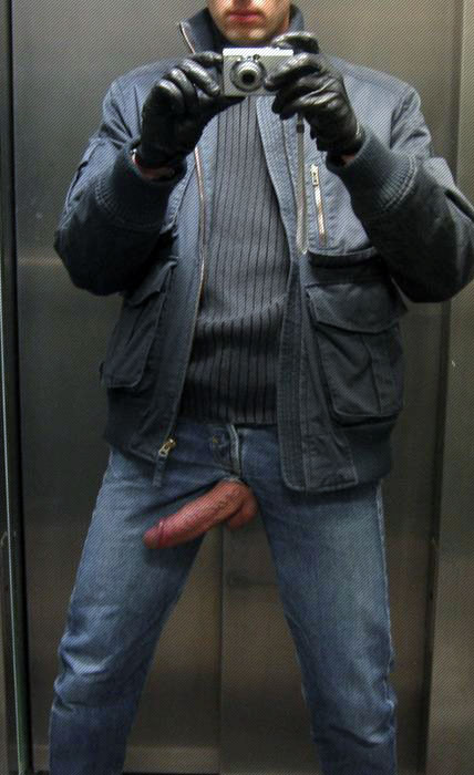 travisrod1:  I made a holes in my pants too, adult photos
