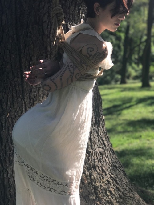 camdamage: Some random BTS from this weekend, being tied by @honeybare365 in a magical place ❤️✨ (ph: @tenagainst)