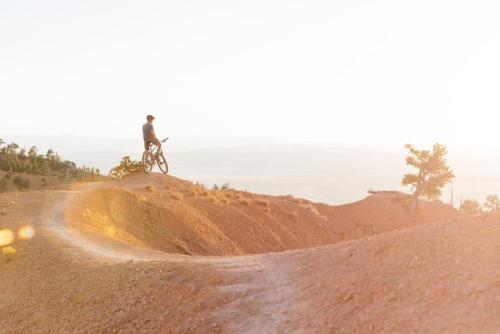 strange-measure: Riding Utah’s Thunder Mountain: a Trail with Residual Harmony on Santa Cruz Reserve