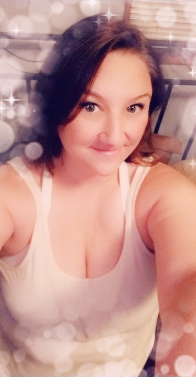 hotmesshollster:  Here’s hoping for round 2 for this humpday….😘#hotmesshollster