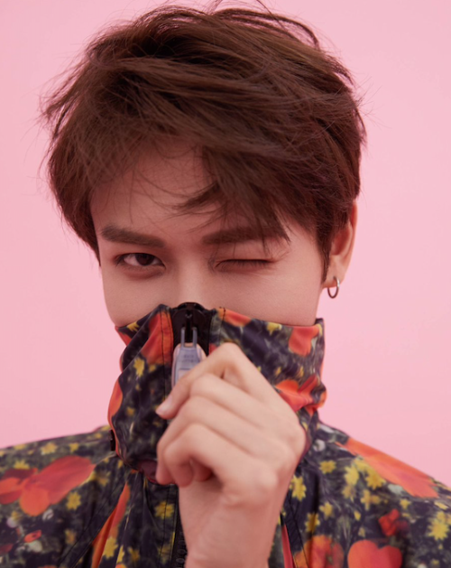 evanism88: Lin Yanjun x VogueMe