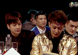 ztaohs:tao chit-chatting happily with jackson wang during the event