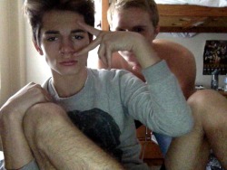 hurrt:  ☓ ♡ ☓ ♡