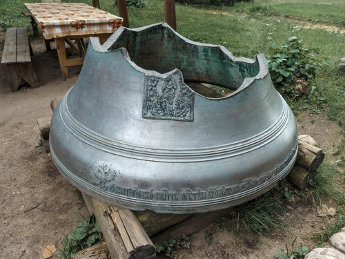 Svyatogorsky Monastery, Pushkinskiye Gory (1569).Alexander Pushkin is buried in there.