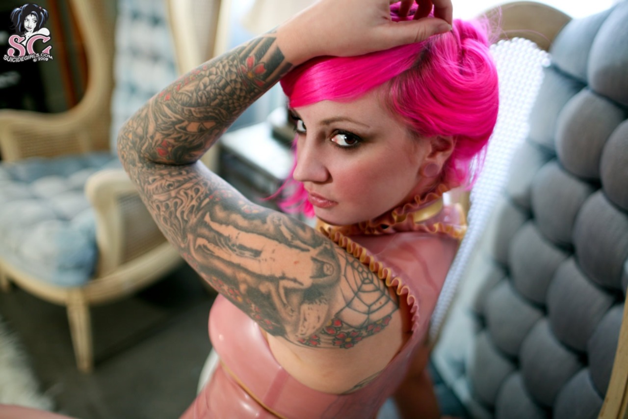 past-her-eyes:  Sawa Suicide sawa.suicidegirls.com Link to South African SuicideGirls