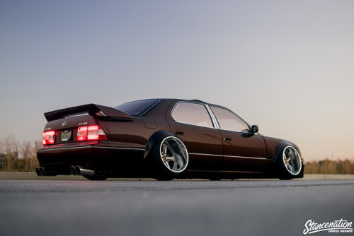 Choose WiselyLexus LS400Back during thanksgiving last year I organized a shoot with my friend and I 