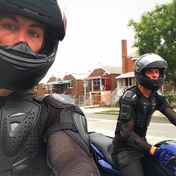 motox-ch:  brutalcycles:  DANGER TWINZ @shaepes #valleauboys (at Bronx, New York)  cool pic 