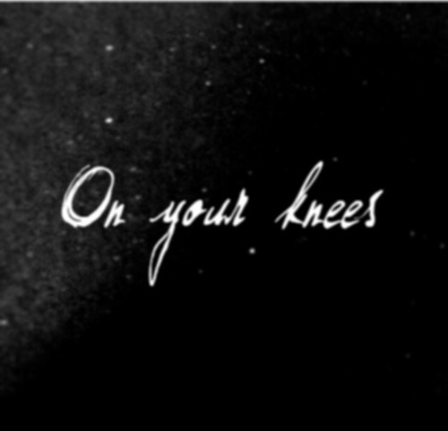 pantiecrush:  You tell me to get on my knees, walk up to me and ask me what i am.Je zegt me te knielen, loopt naar me toe en vraagt wat ik ben. You just wanna hear one thing: Youre slut. Je wil maar 1 ding horen, JOU SLETJE 