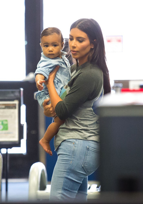 Kim &amp; North catching a flight at the Burbank airport 9/8/14