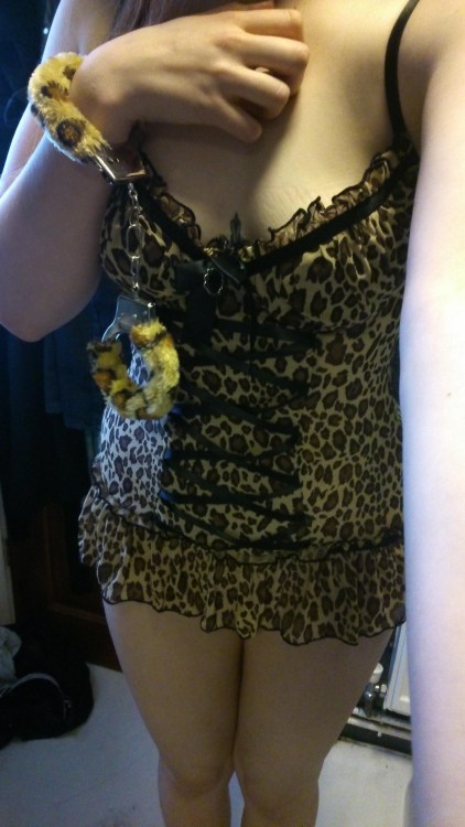 I love leopard print (f) This Photo Is From Emily(22) Dating Profile.See More