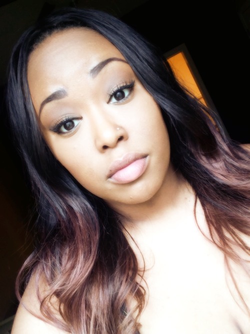 jaileyrhode:This is a look. Natural lips, beauty mark