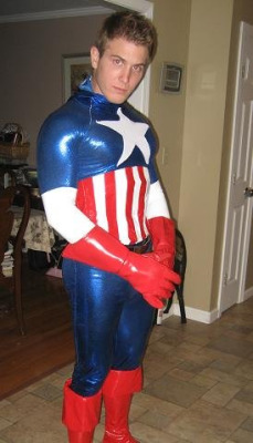Mjschryver:  Scott Herman As Captain America (4 Of 4) These Are Candids, Of Course;