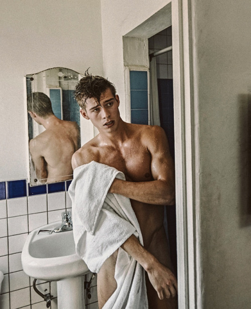 southafricangayboy: I would have his babies