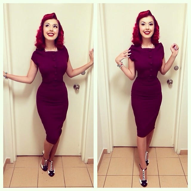 pinupdaysvintagenights:  Everything about this look screams Mad Men. 🌹👑🌹#allthecurves