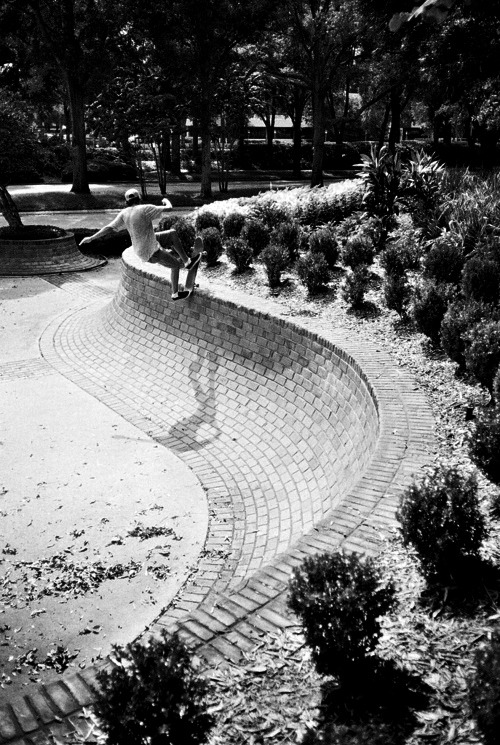 gnar-as-fuck:  front blunt!  