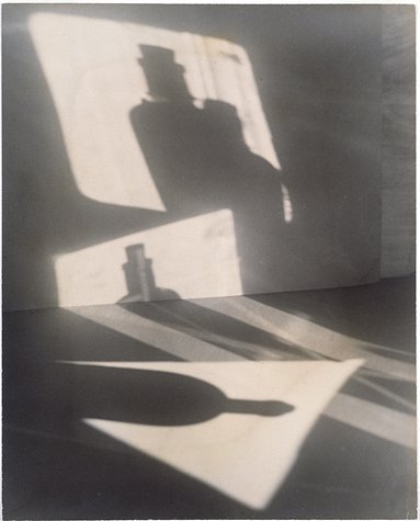 sfmoma:  To #PlayArtfully today, use the power of the sun and the buildings, objects