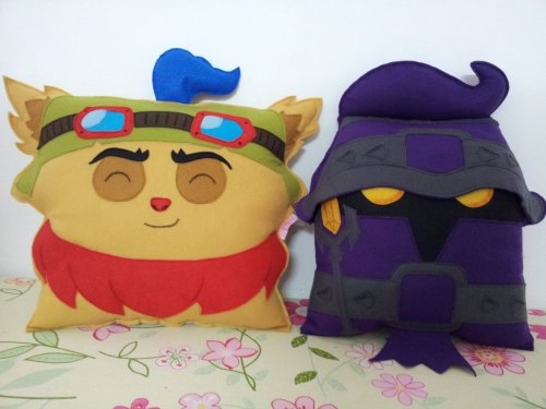 League of Legends Teemo and Veigar Pillow Set by RbitencourtUSA