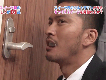 aquaeverything:  itmeansnoworriez:  TOKIO makes out with furniture.. TOKIO ties to find different realistic-looking objects, that are actually made of chocolate in a room   of course it’s the door handle. because eating door handles is actually