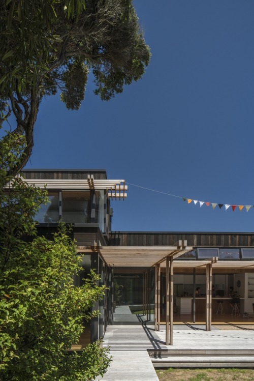 Peka Peka House II  |  Herriot Melhuish O’Neill ArchitectsLocation: Peka Peka, Kāpiti Coast, New Zea