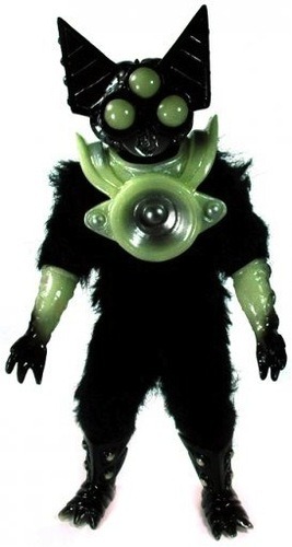 plastickaiju:  Name:Platform: SensorbatArtist: Brian BuntingManufacturer: Galaxy PeopleMaterial: Sofubi 