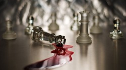 gioiadelaurentisblog: “Un vero giocatore di scacchi… preferisce una bella partita a una vittoria”.   Fernando Arrabal     __Ɠɨσɨα. 