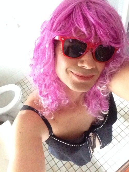 omnisexualejaculatorium:  Let me suck the parts that need sucking, and fuck the parts that need fucking!